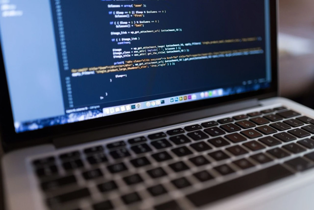 Website updates laten uitvoeren: veilig en zorgeloos online
